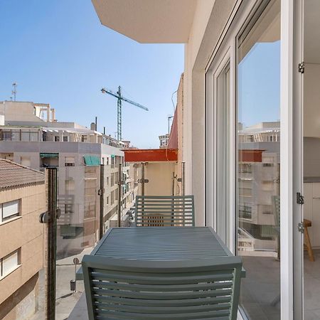 Casa Amorosa Apartment With Pool - Close To Beach, City Centre And Bus Station Torrevieja Dış mekan fotoğraf